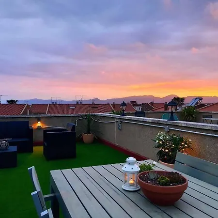 Atico Moderno En Vilafortuny Con Solarium Privado