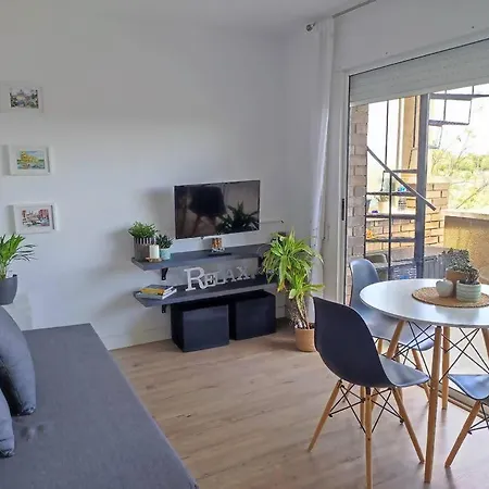 Atico Moderno En Vilafortuny Con Solarium Privado